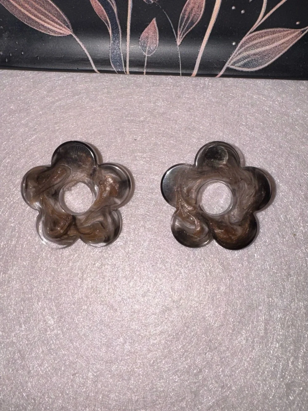 N/A stylish flower